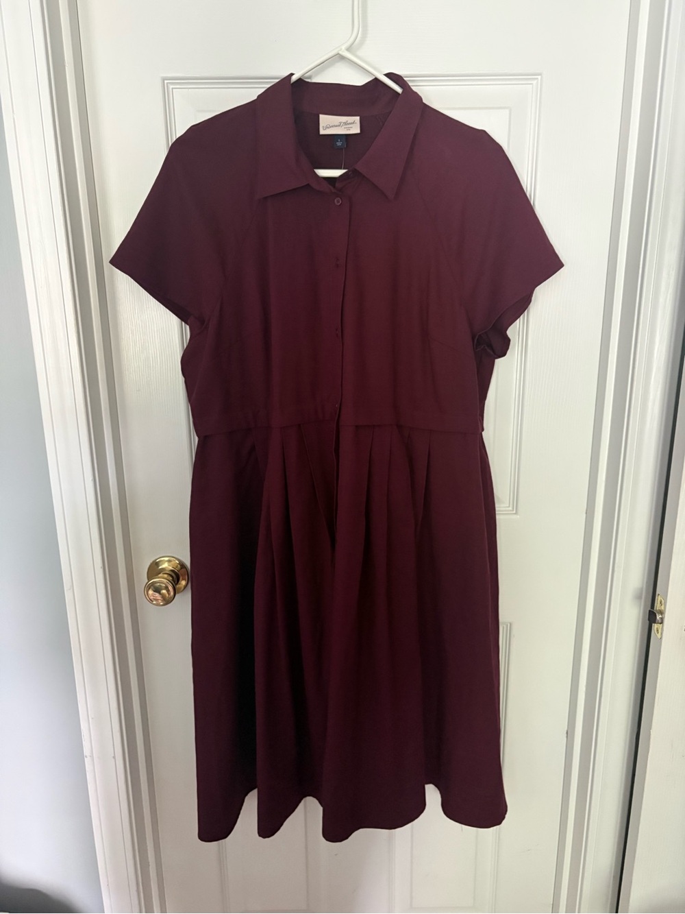 Universal Thread Short-Sleeve Midi Shirt Dress in Burgundy